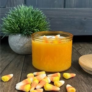 Handcrafted  Candy Corn candle 10 oz